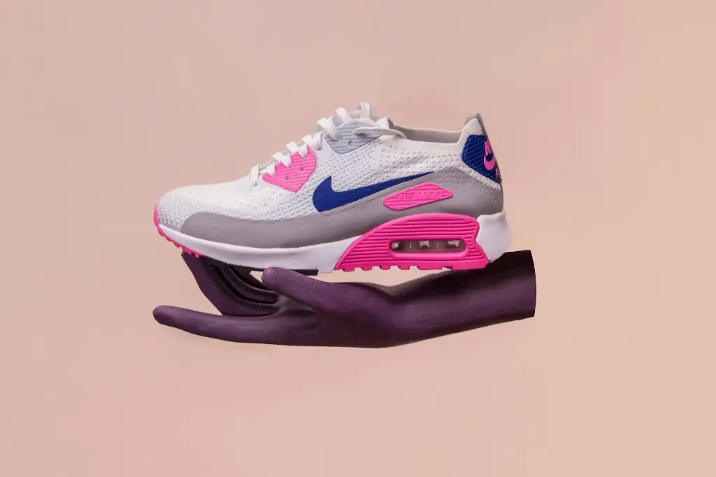 unsplash_DMl5gG0yWWY_shoe.webp.jpg.jpg.jpg.jpg.jpg.jpg.jpg.jpg.jpg